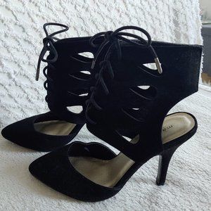 NWT MADDEN GIRL Faux Suede Lace-Up Ankle Cuff Bootie Heels